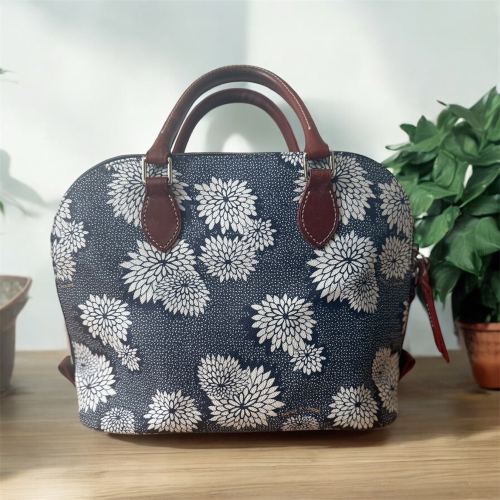 Dooney & Bourke Rare Zinnia Collection Zip Zip Satchel with Matching Wallet - Picture 2 of 7